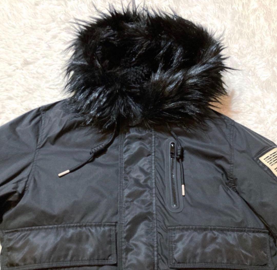 【美品】ディーゼル　N-2B フライトジャケット　中綿ダウンジャケット　黒