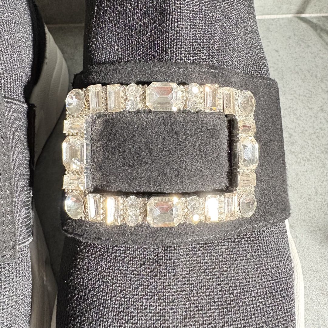 【極美品】プラスダイアナ ニットソックススニーカー クリスタルバックル 22.5