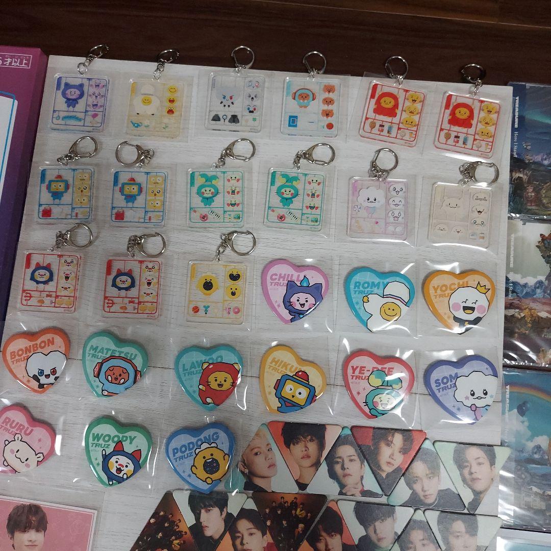 treasure トレカ グッズ バッジ キーホルダー ポストカード シール