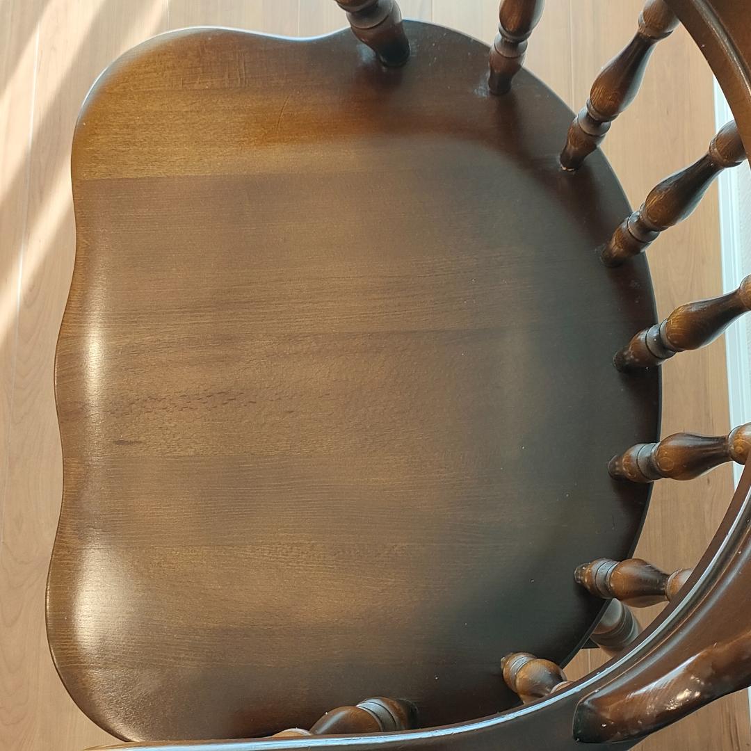 飛騨産業　アームチェア　ダイニングチェア　持ち手　ろくろ脚