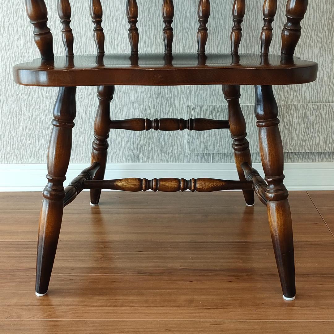 飛騨産業　アームチェア　ダイニングチェア　持ち手　ろくろ脚