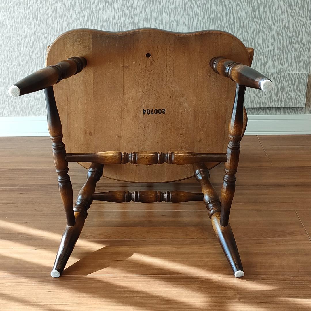 飛騨産業　アームチェア　ダイニングチェア　持ち手　ろくろ脚