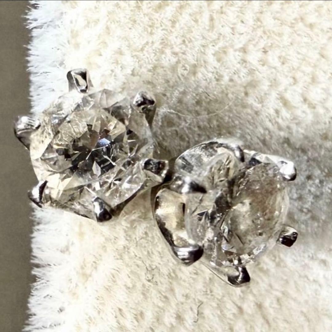 ★PT 900 ダイヤスタッドピアス 合計0.5ct★