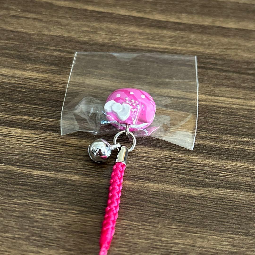 2010年　サンリオ　キティ　スイーツ　マカロン　レア　根付　ストラップ