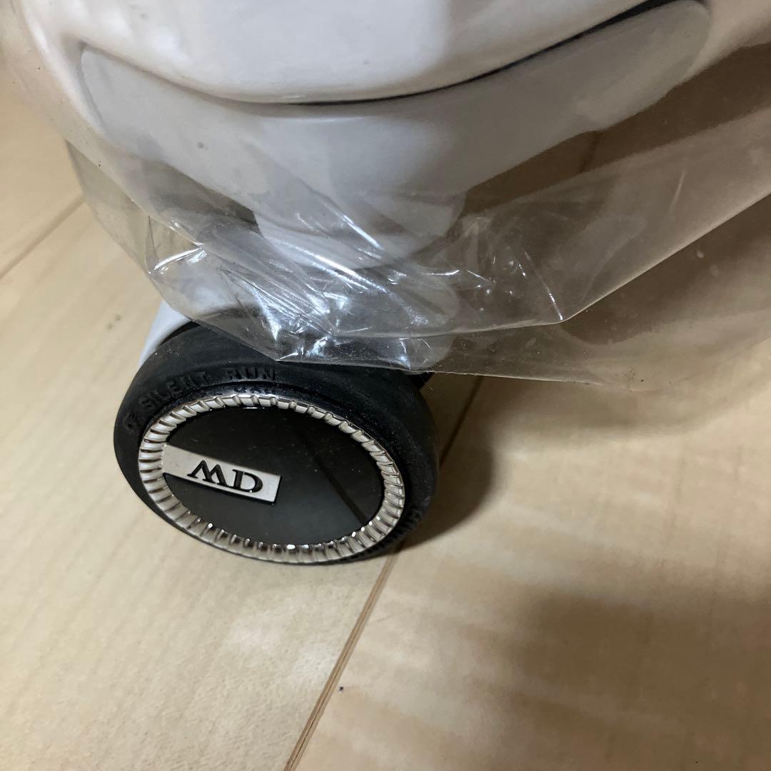 大特価　ダニエルウェリントン　キャリーケース