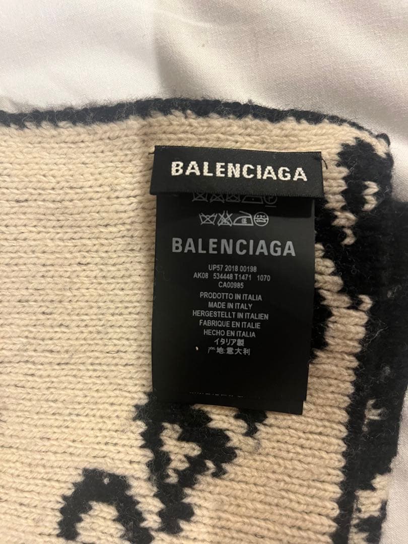 BALENCIAGA マフラー ブラック ホワイト