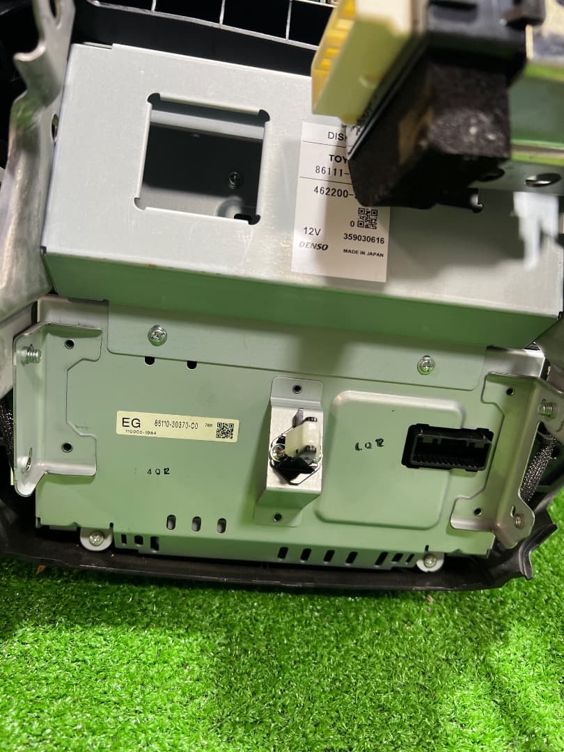 トヨタ クラウンナビ AWS210 86111-30B70 純正中古