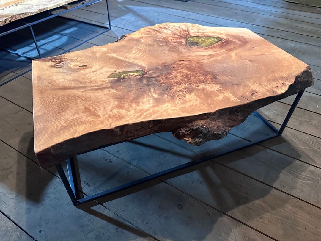 【送料無料】　樺　カバ　一枚板テーブル　レジン　縮み杢　玉杢　ローテーブル