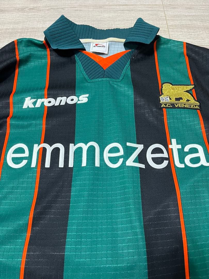 イタリア　セリエA ベネチア　ユニホーム