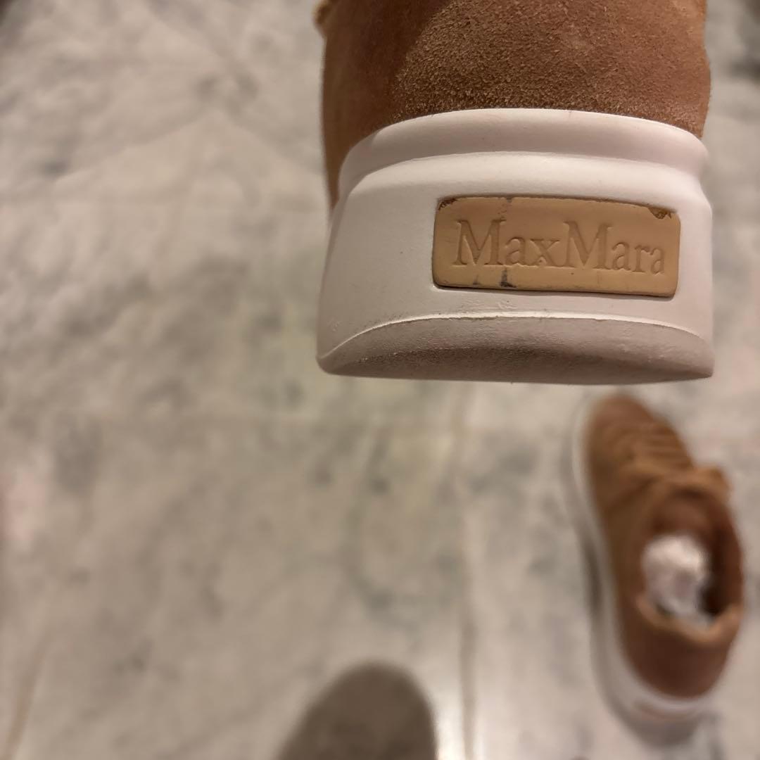 マックスマーラ　テディベア　スニーカー