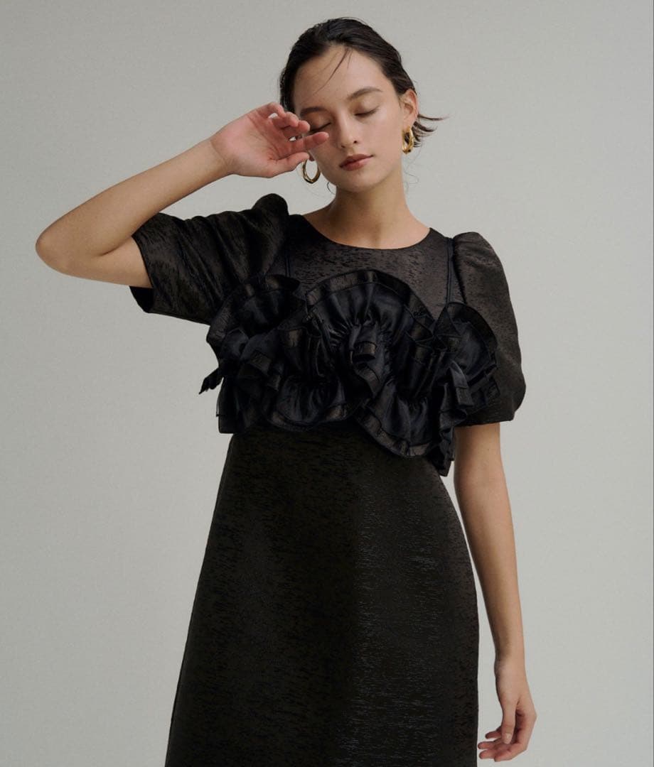 スーツ・フォーマル・ドレス Wavy frill bustier jacquard dress