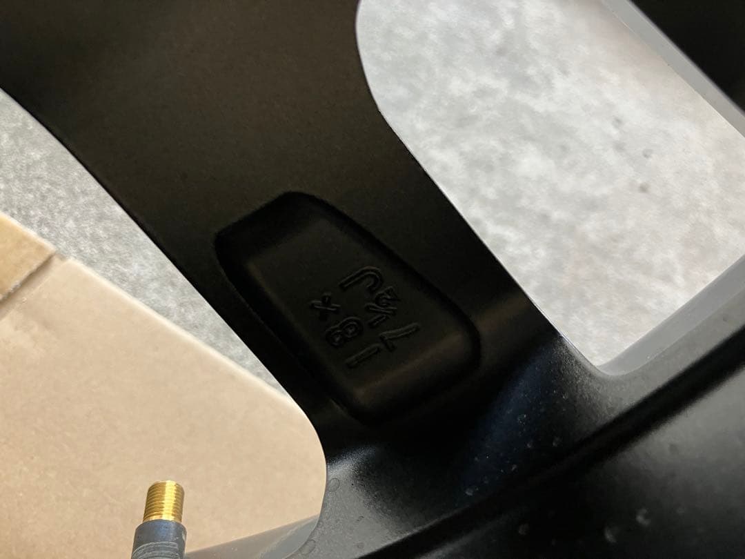 トヨタ純正　ランドクルーザー　250　アルミホイール　1本　18インチ　小傷有り