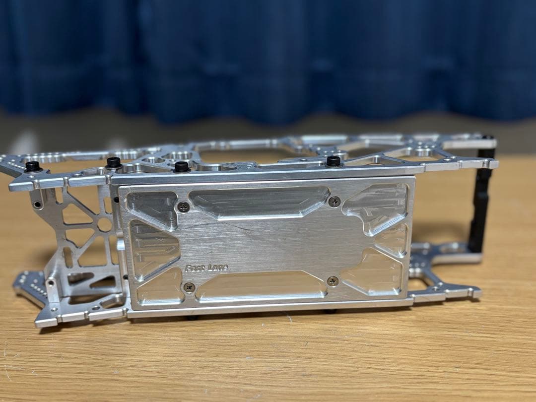 H*i様 hpi サベージ X FAST LANE アルミシャーシ