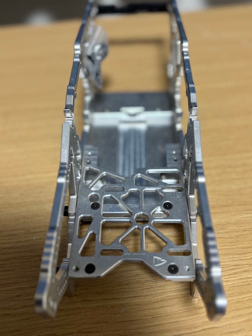 H*i様 hpi サベージ X FAST LANE アルミシャーシ