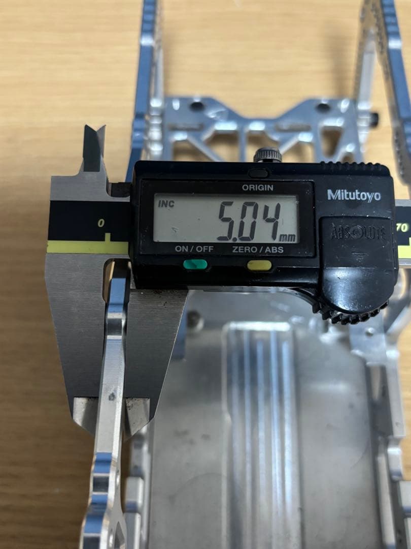 H*i様 hpi サベージ X FAST LANE アルミシャーシ