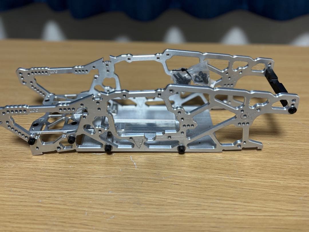 H*i様 hpi サベージ X FAST LANE アルミシャーシ