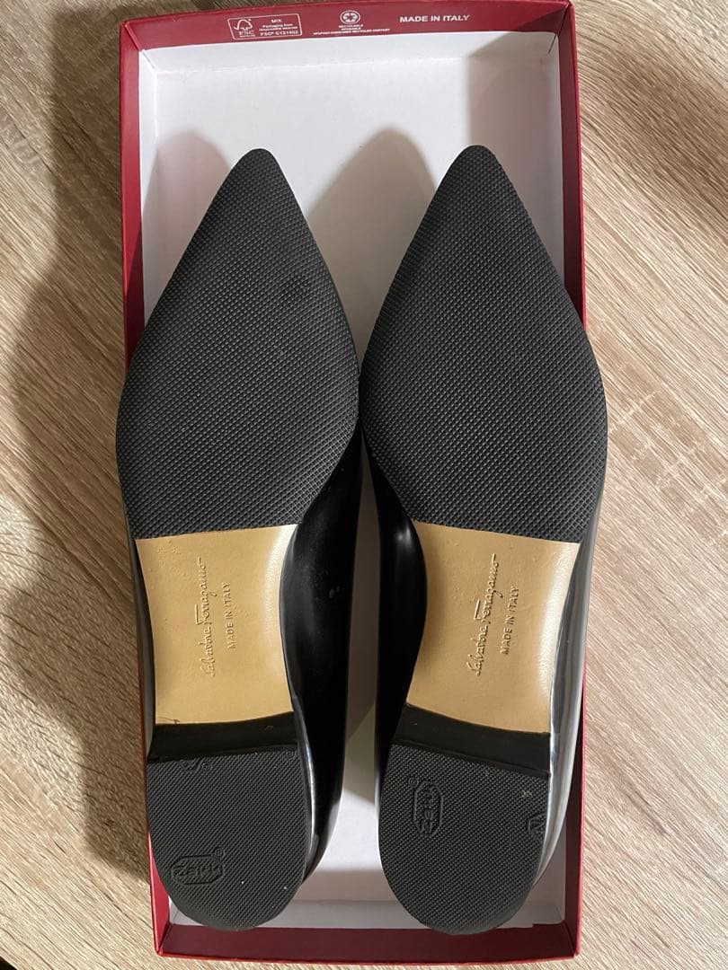 サルバトーレフェラガモSalvatoreFerragamo FRIULI34.5