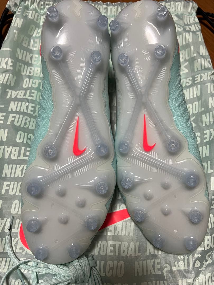 NIKE ファントムgx2 エリート　ag 28