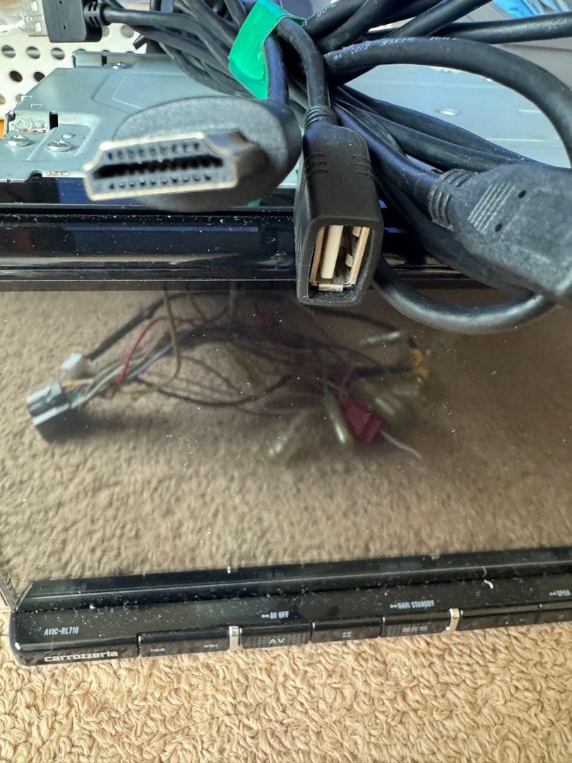 フルセグ　８インチ　RL710