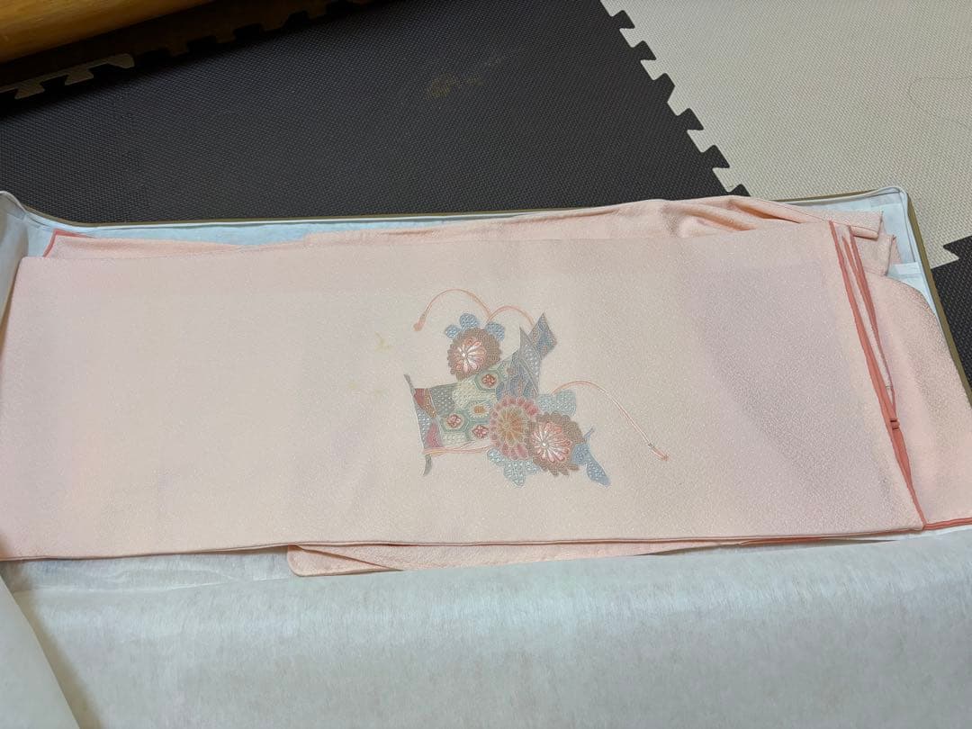 ひろりん！作家訪問着 薄いピンク色 と幾何学模様のオレンジの着物