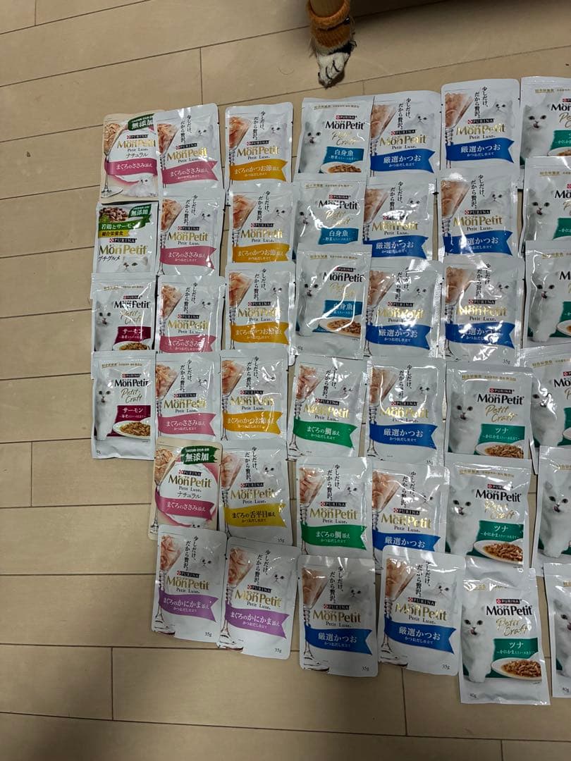 モンプチパウチ◇プチリュクス◇ピュリナ 8箱＝102袋+70袋 合計172袋