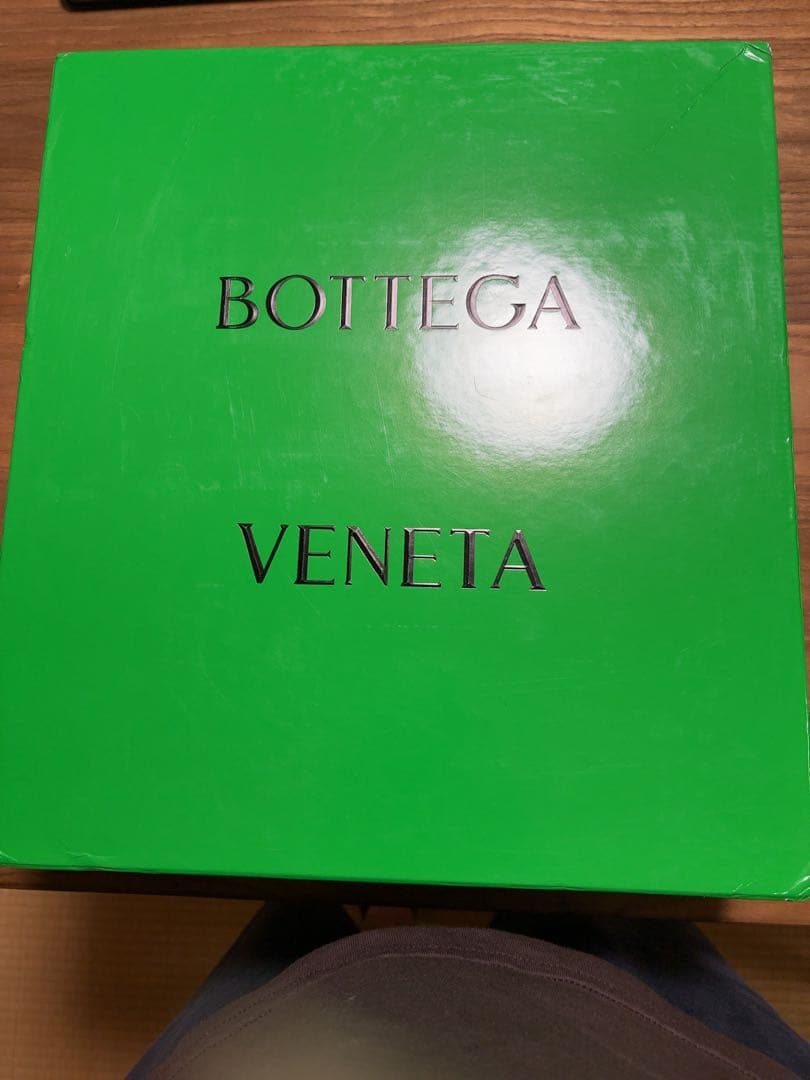 BOTTEGA VENETA マキシ パデッド テック カセット