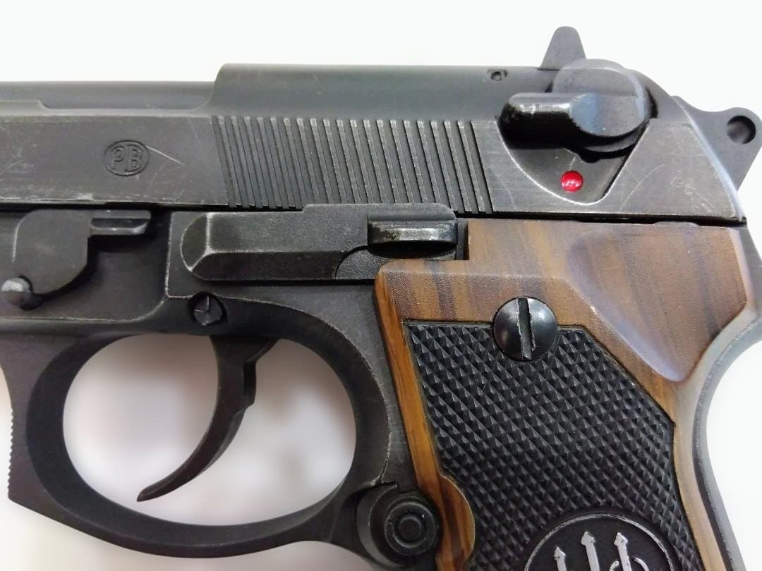 WA ベレッタ M92 ガスブローバックガン　（バトルダメージ）