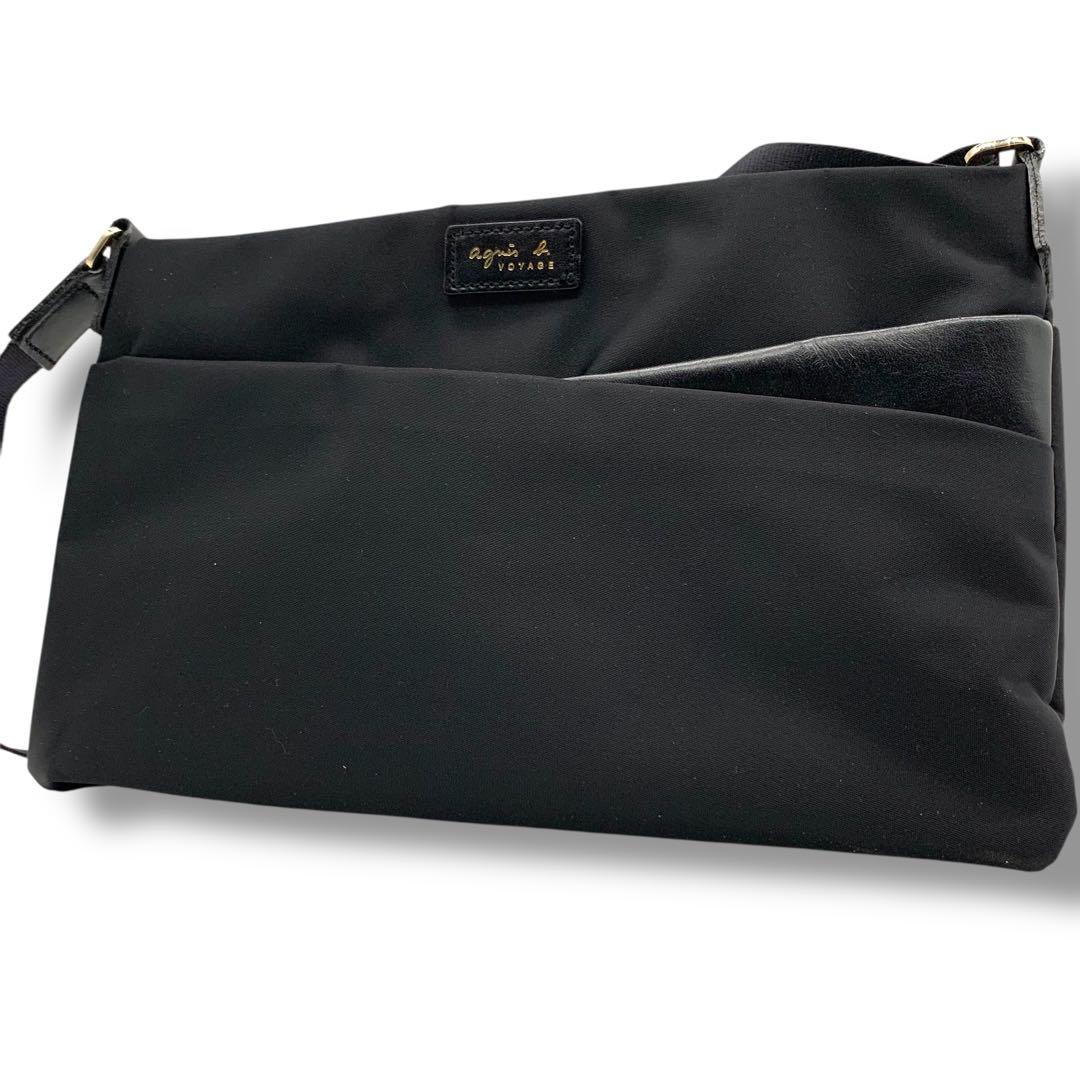 極美品　アニエスベー　ナイロンショルダーバッグ　サコッシュ　肩掛け