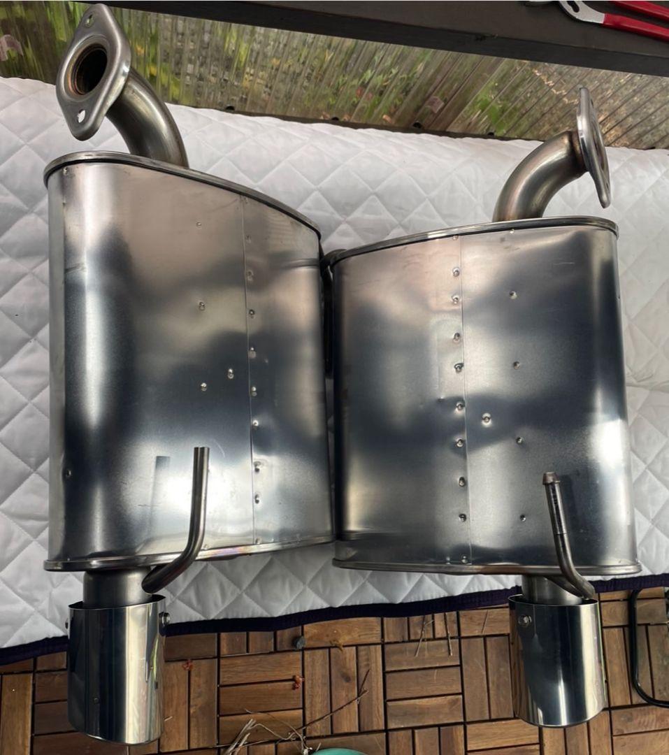 送料込み　SUBARU フォレスター SK用リアマフラー左右セット