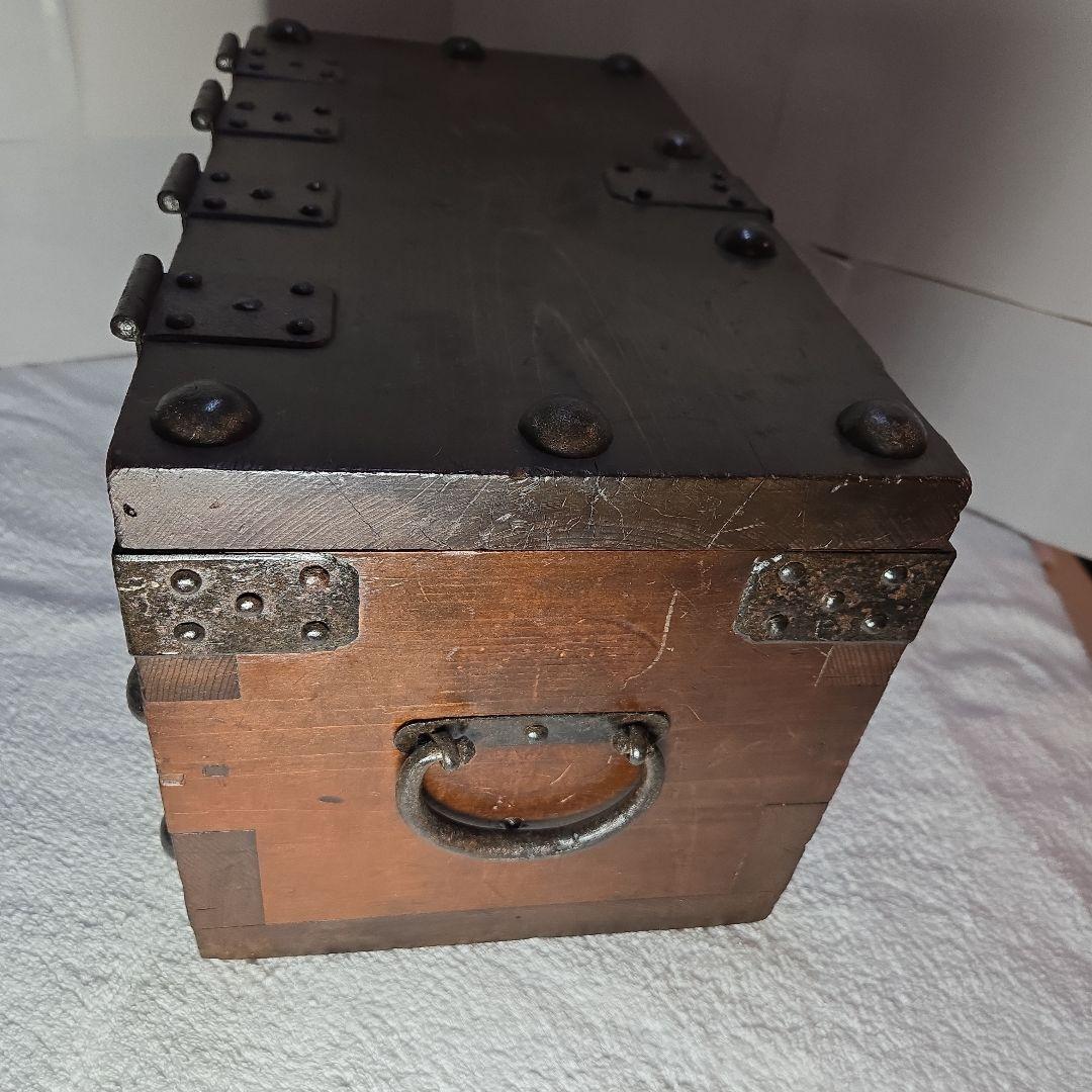 千両箱　鍵付　時代箪笥　古民具　銭函　銭箱　金庫　船箪笥　太鼓鋲　箪笥　木箱