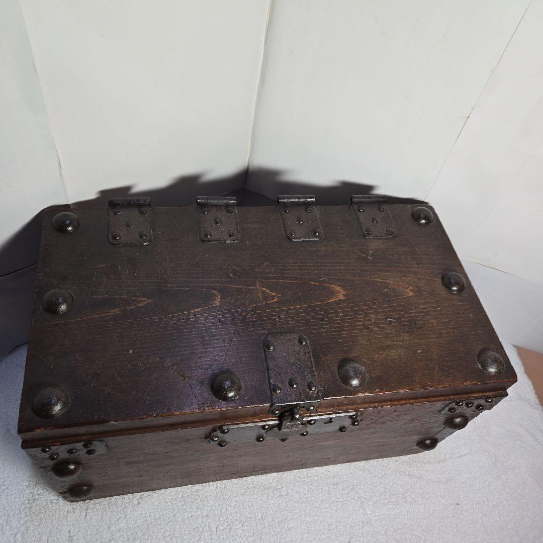 千両箱　鍵付　時代箪笥　古民具　銭函　銭箱　金庫　船箪笥　太鼓鋲　箪笥　木箱