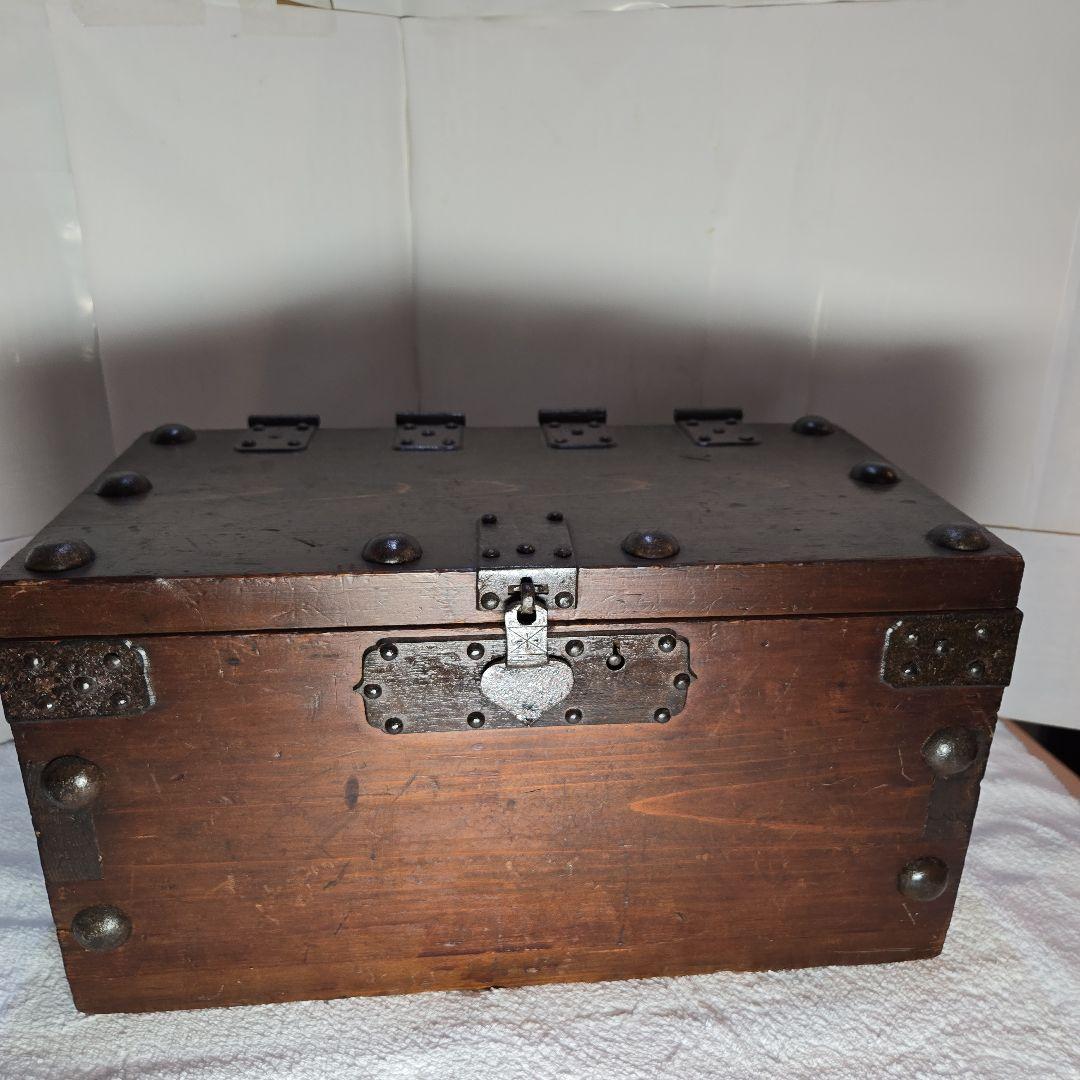 千両箱　鍵付　時代箪笥　古民具　銭函　銭箱　金庫　船箪笥　太鼓鋲　箪笥　木箱