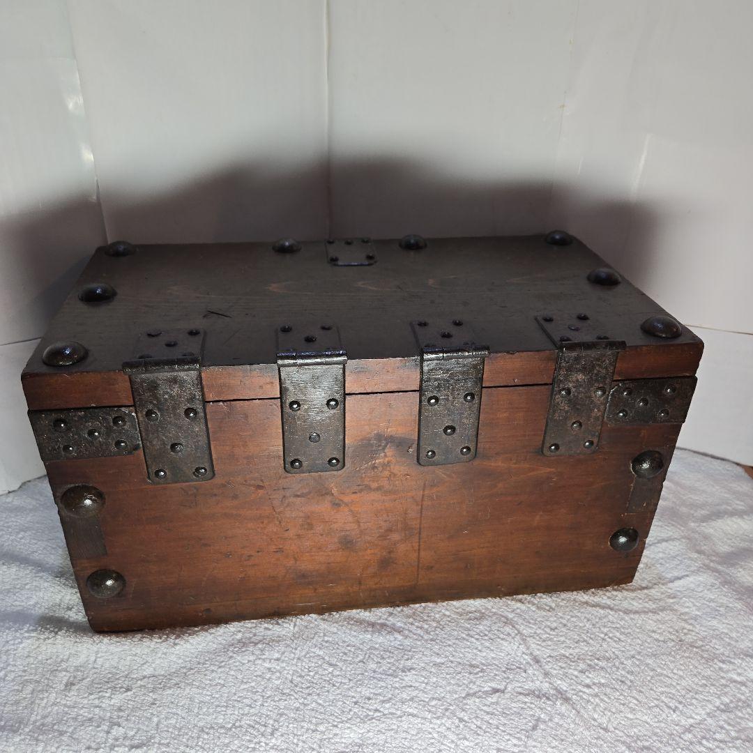 千両箱　鍵付　時代箪笥　古民具　銭函　銭箱　金庫　船箪笥　太鼓鋲　箪笥　木箱