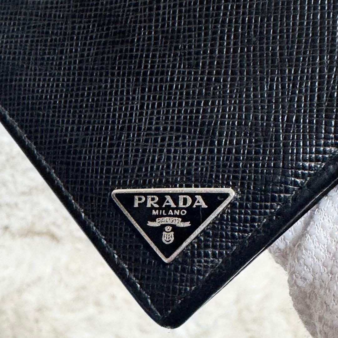 【美品】PRADA プラダ マネークリップ サフィアーノ トライアングル