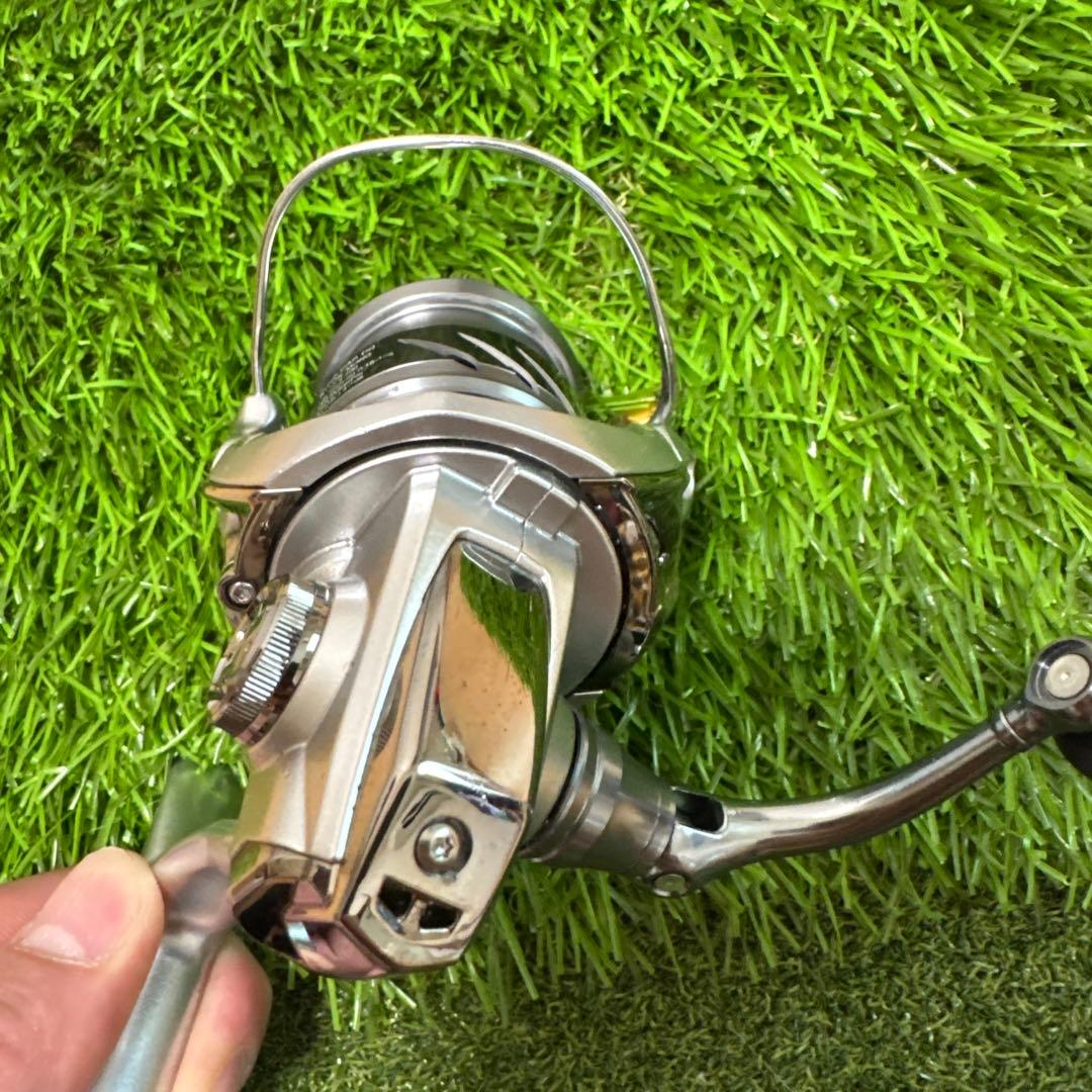 SHIMANO STRADIC 2000S スピニングリール