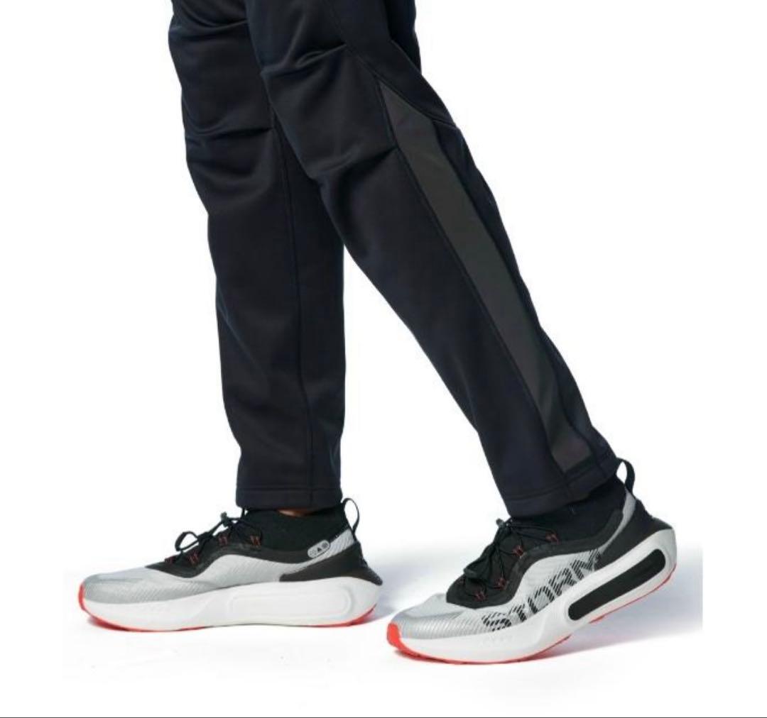 新品　アンダーアーマー　UA ウインターニット　上下　3レイヤー　セットアップ