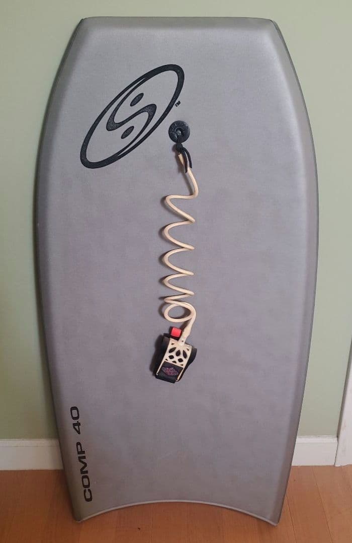 《美品》T&Cタウンアンドカントリー ボディーボード&リーシュコード&ケース