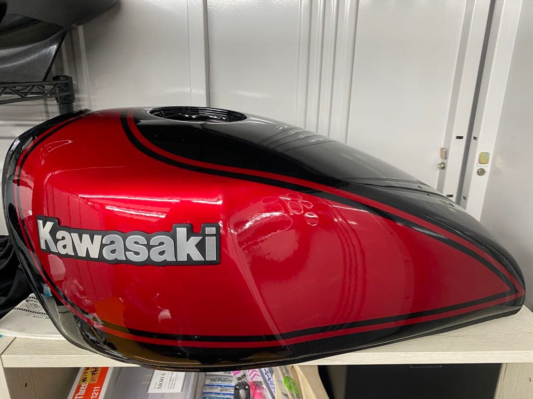 Kawasaki ゼファー400タンク 赤黒