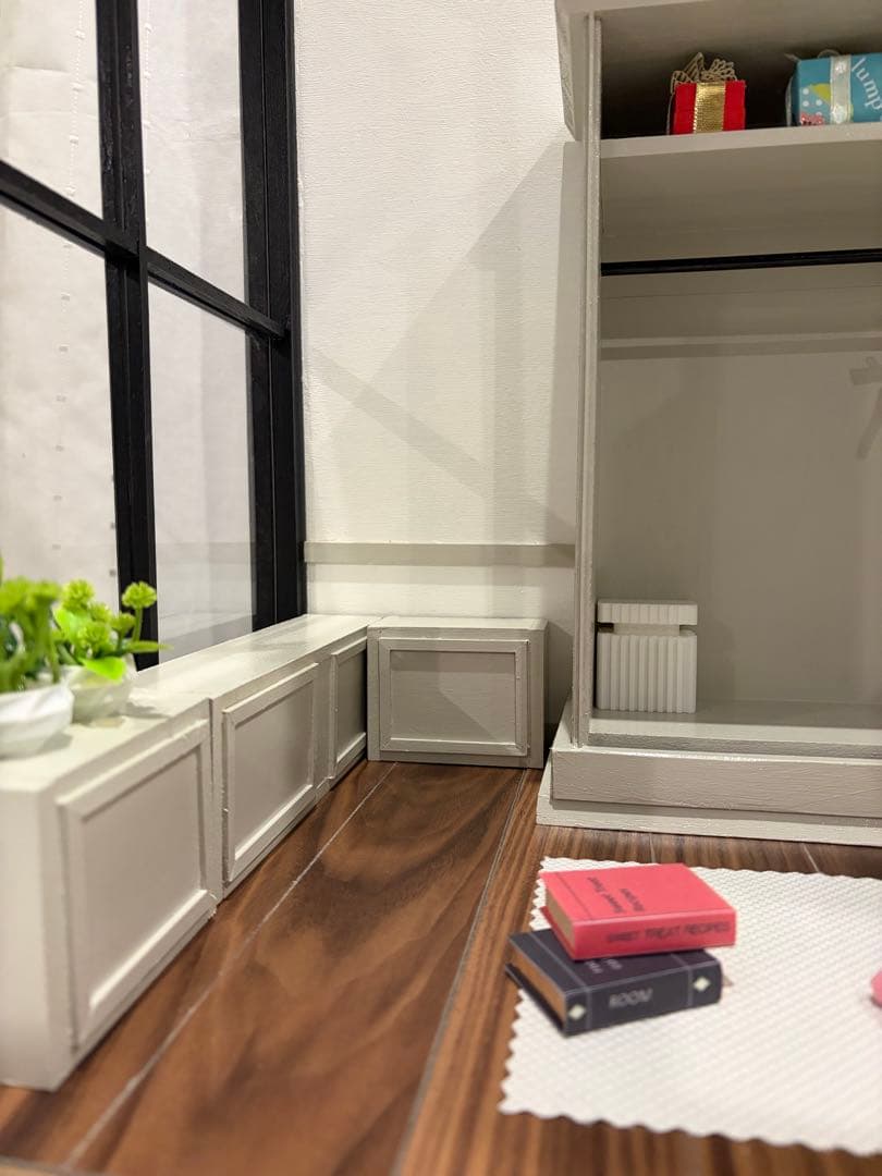 ドールハウス　撮影背景ボード　ハンドメイド☆クローゼットルーム＆チェア3個☆