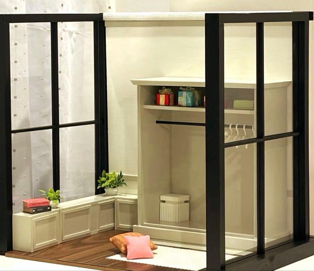 ドールハウス　撮影背景ボード　ハンドメイド☆クローゼットルーム＆チェア3個☆