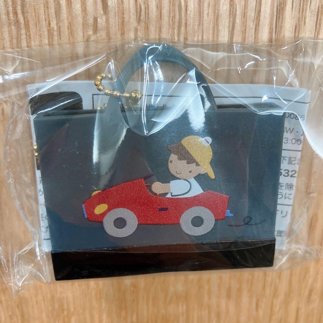 定価以下　ファミリア　キーホルダー　セット