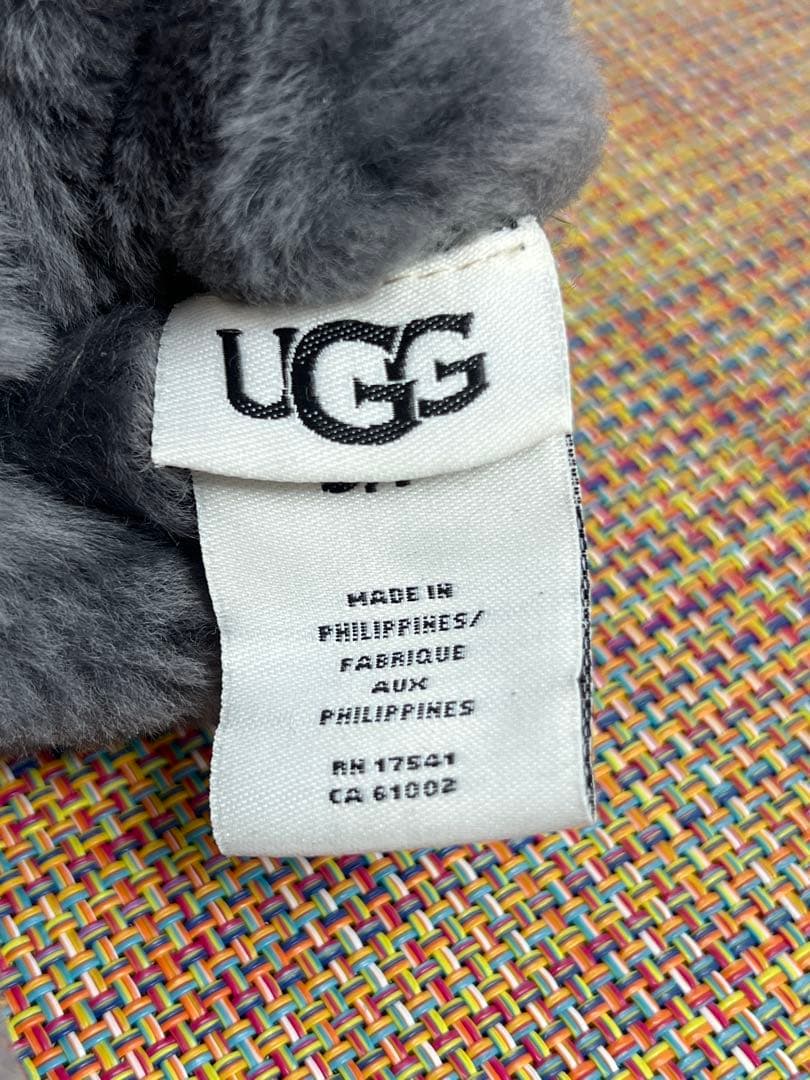 ✨極美品✨UGGアグ　カフ　グローブ　シープスキン　ファー　手袋