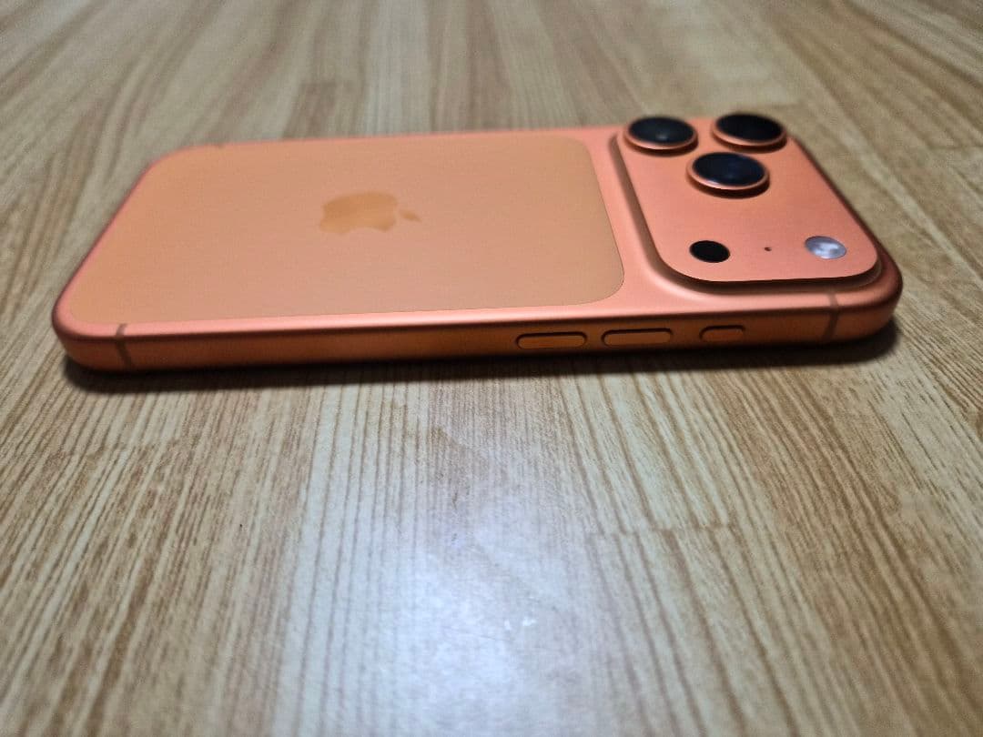 iPhone 17 Pro 256GB SIMフリー(ケース、フィルム付き)