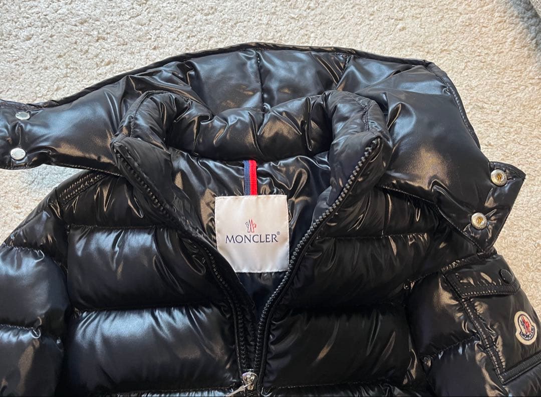 モンクレール MAYA キッズ ダウンジャケット サイズ6 黒