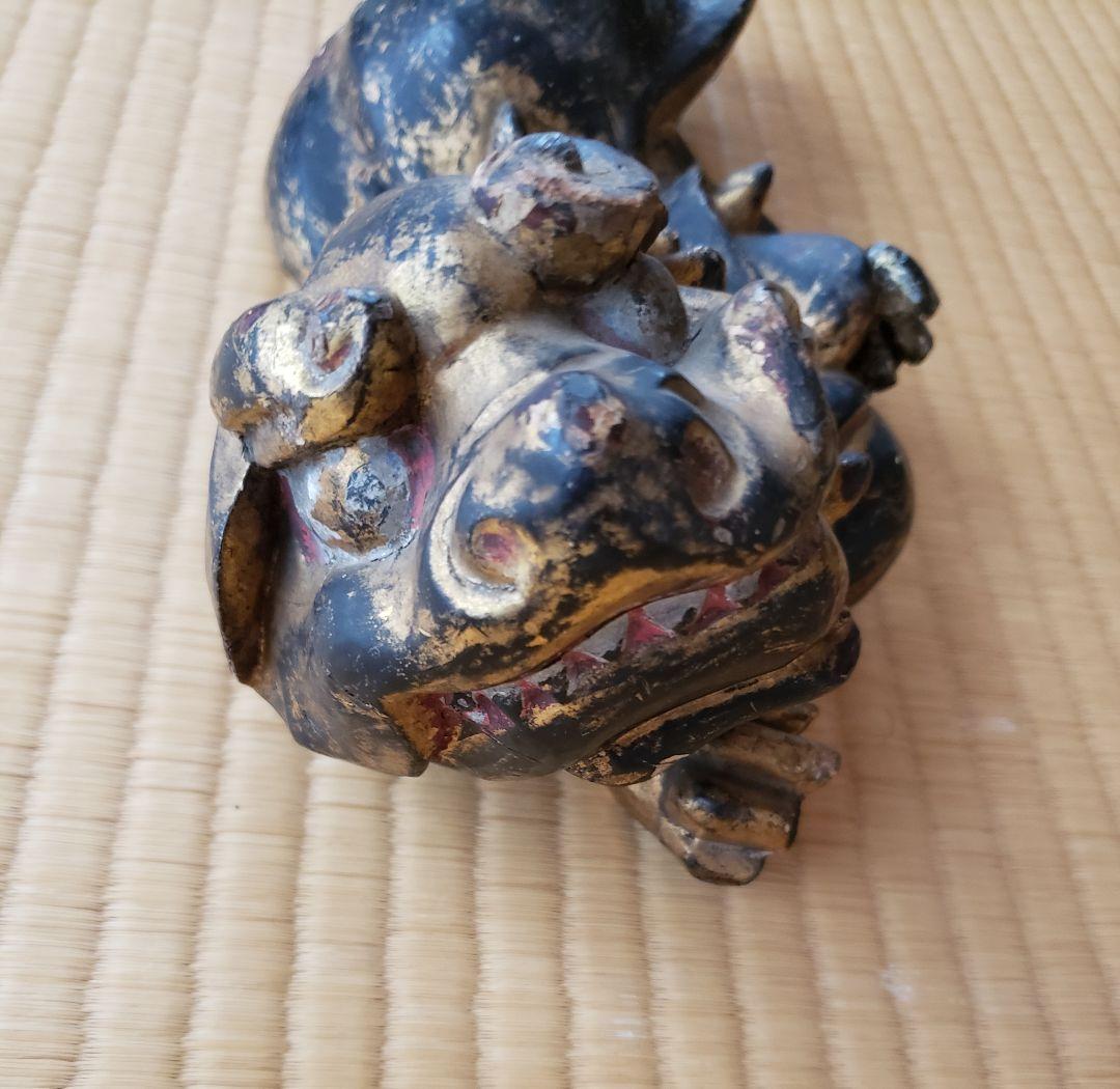Ｎo197　古い獅子の金箔木彫(仏教彫刻) 室町・江戸期