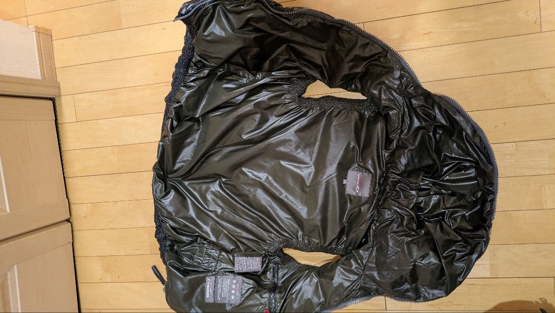 デュベチカ48 Lサイズ　ブラックダウンベスト