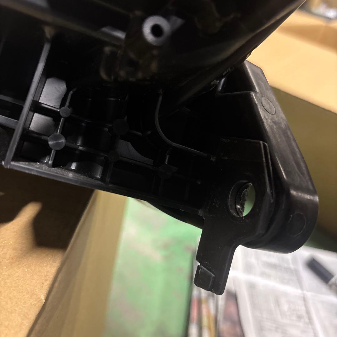 ヴェゼル　ヘッドライト LED 右側