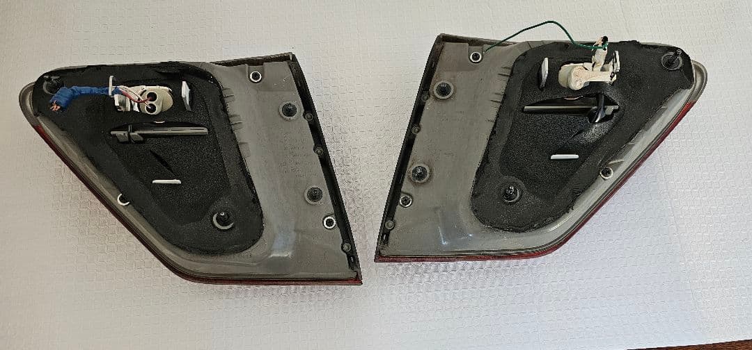 トヨタクラウンアスリートGRS200 テールライト 4個セット