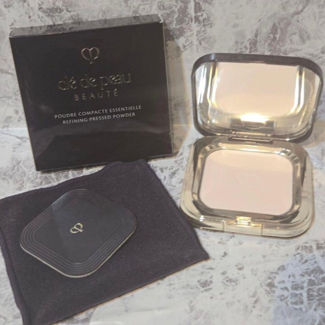 クレ・ド・ポー ボーテ/プードルコンパクトエサンシエルn