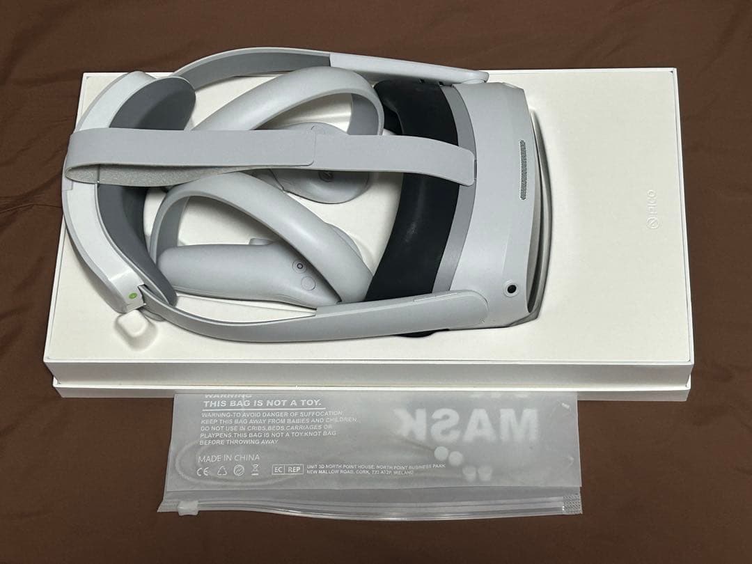 【中古品】PICO4 256GB & pico motion tracker